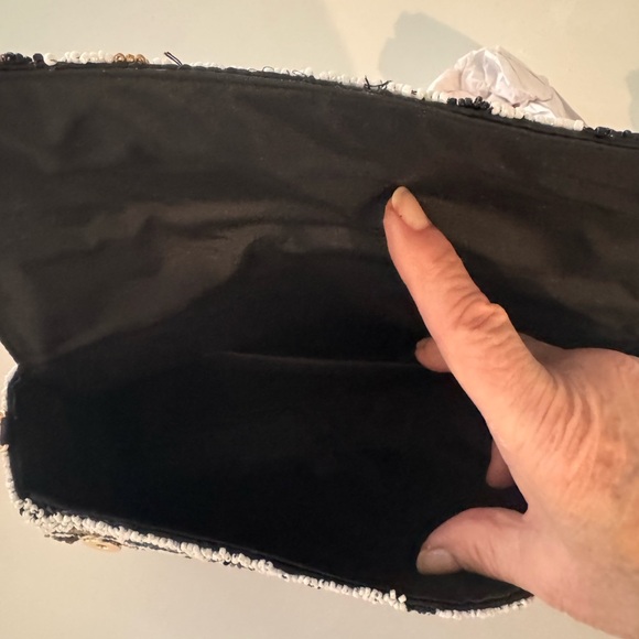 Viral Beaded Leopard Detail With Bee’s Embellishment Chain Crossbody Bag NWT - Picture 5 of 11